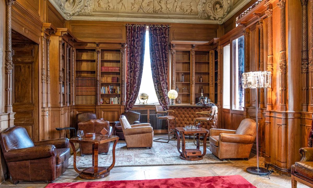 Coin salon dans l'établissement Château de Tressé