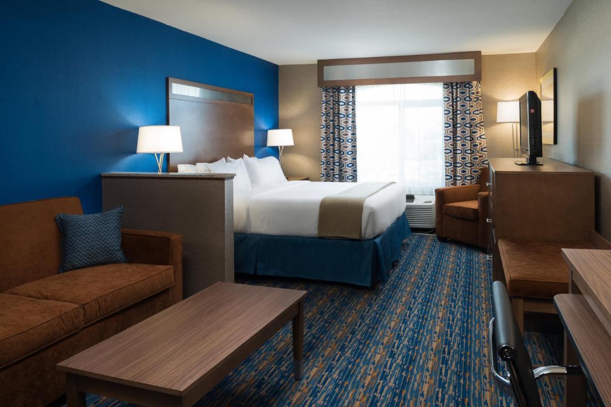 Holiday Inn Express Rocklin - Galleria Area by IHG - Housity