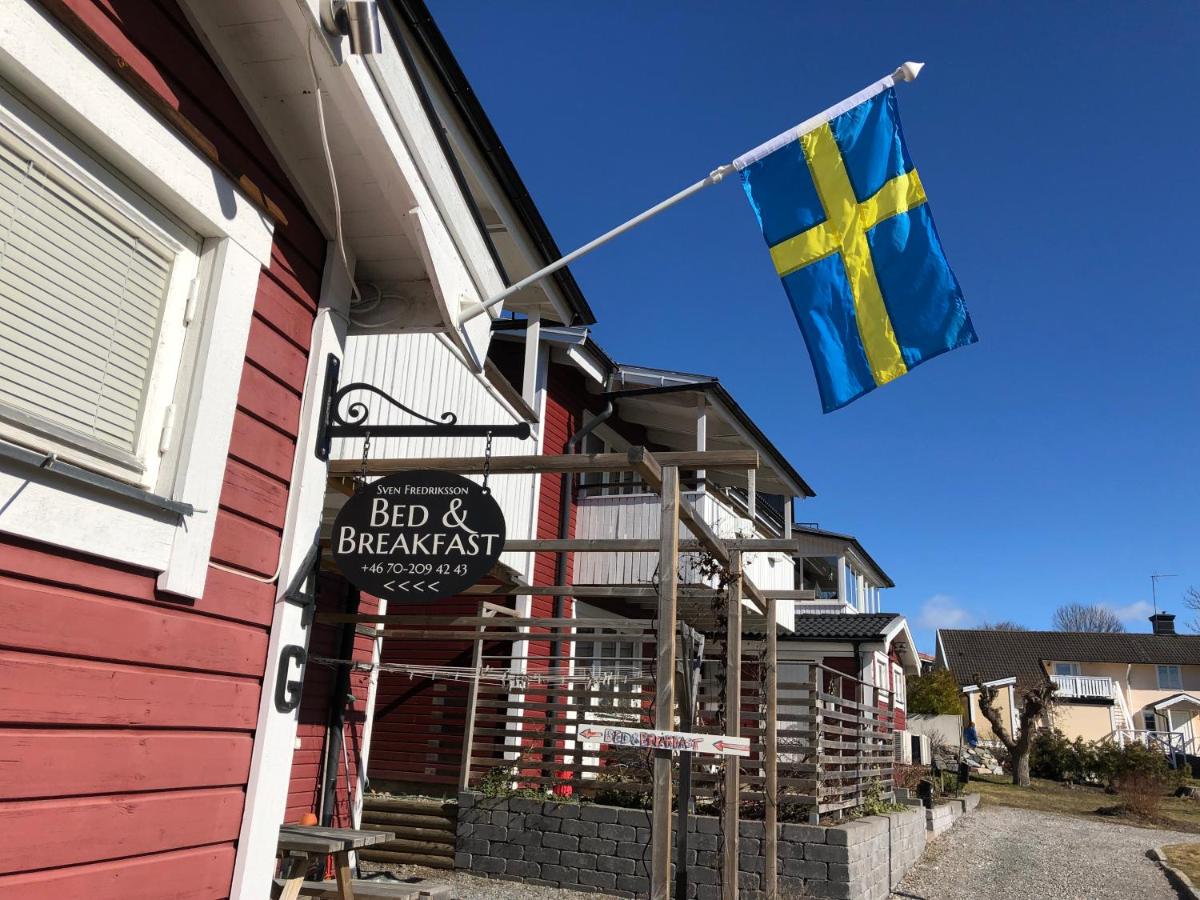 Sven Fredriksson Bed & Breakfast - Housity