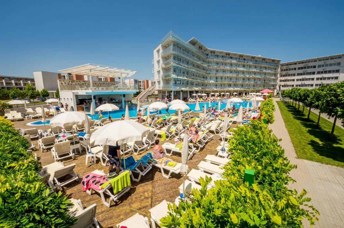 Aqua Nevis Hotel & Aqua Park - All Inclusive - Housity