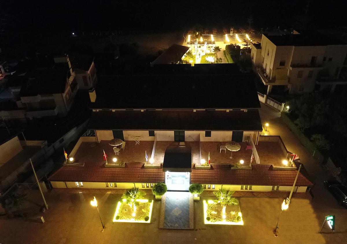 Hotel Federica - Housity