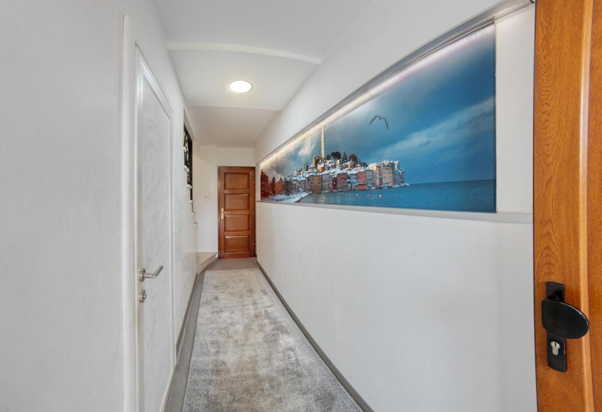 Guesthouse Residence Major - Housity