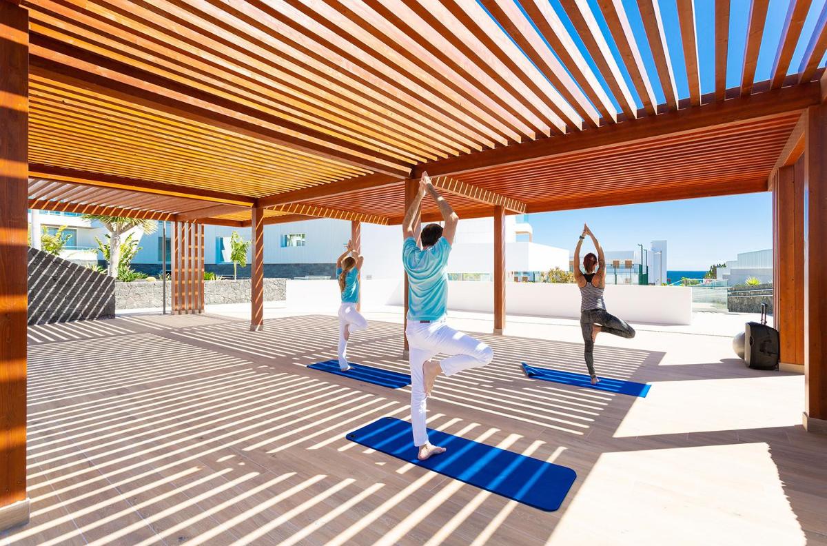 Un balcón o terraza de Hotel Lava Beach