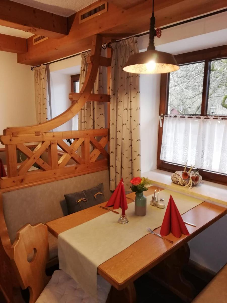 Waldpension Jägerstüberl - Housity