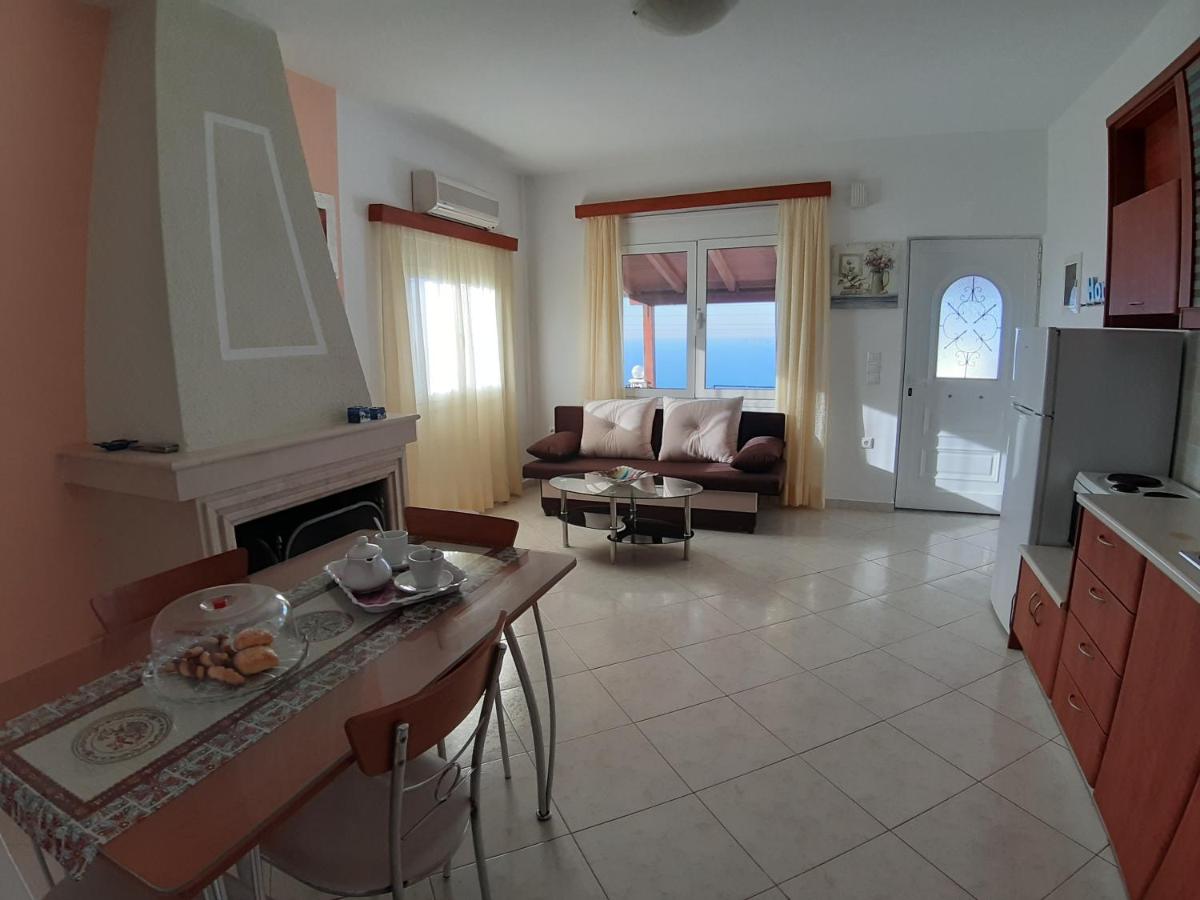 Roussa's View Apartments - Hizvo