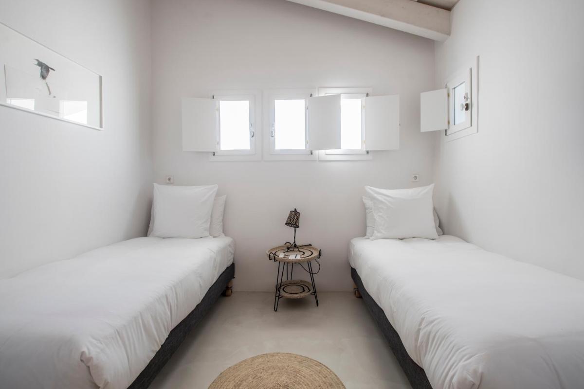 Cama o camas de una habitación en Torre Vella Fontenille Menorca