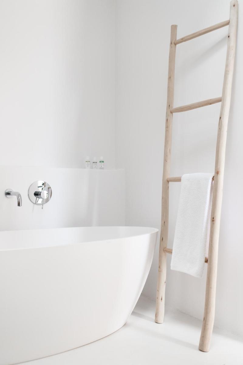 Un baño de Torre Vella Fontenille Menorca