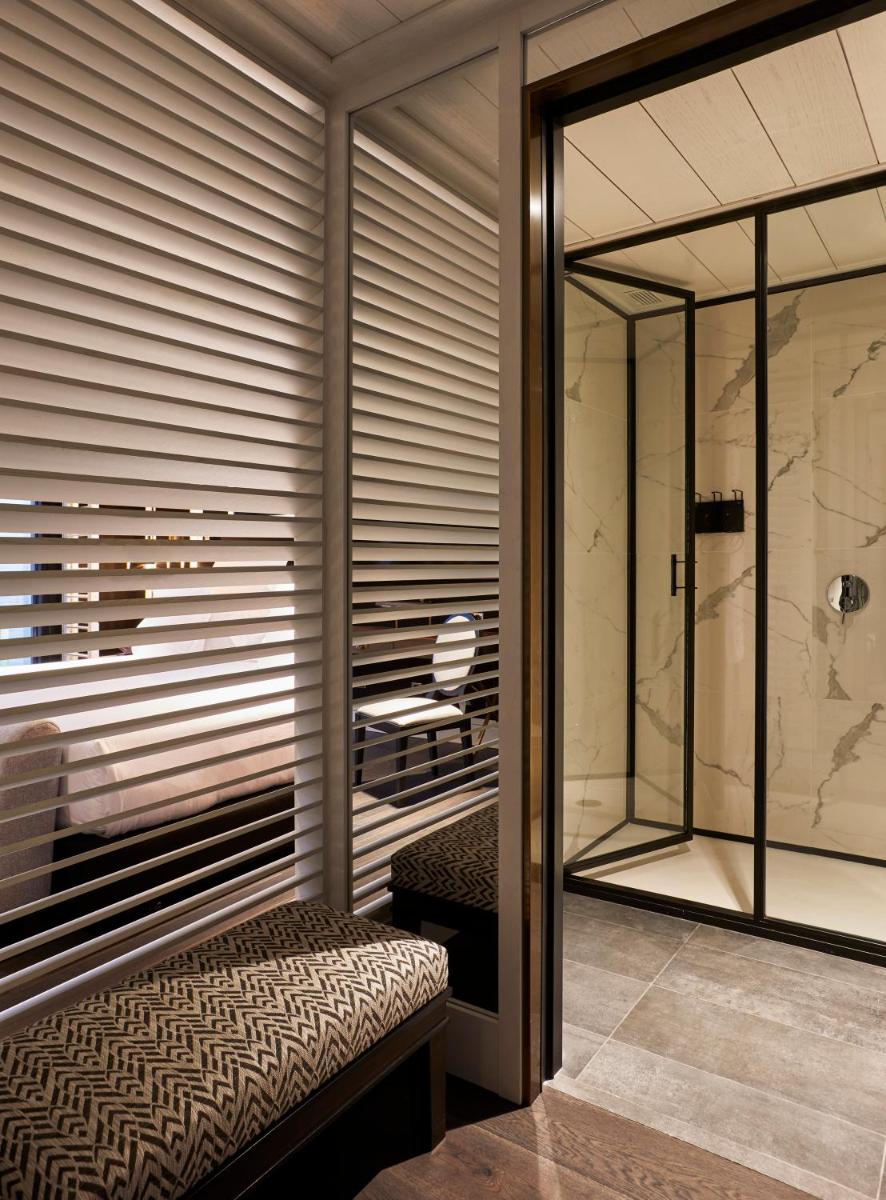 Un baño de Seventy Barcelona