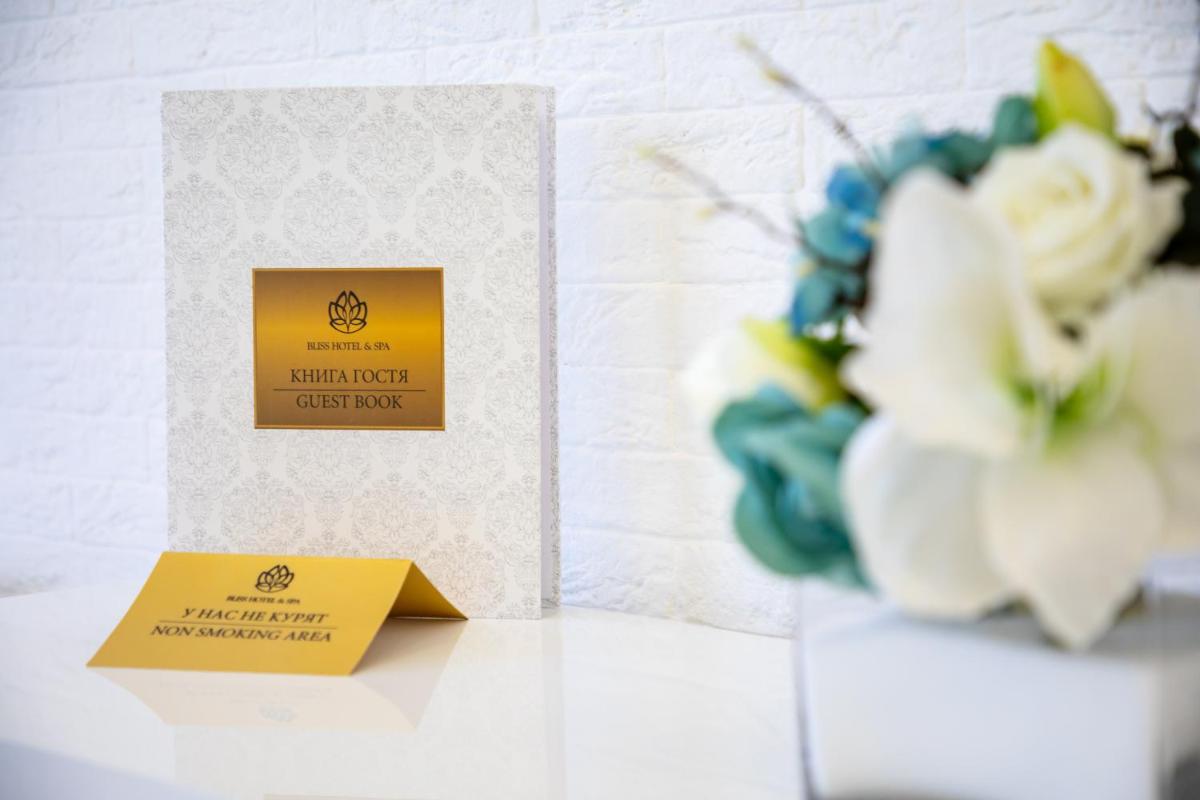 BLISS HOTEL & SPA - Housity