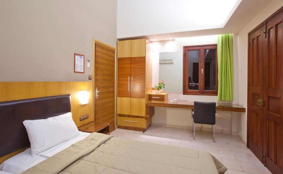 Pefkos Beach Studios & Apartments - Housity