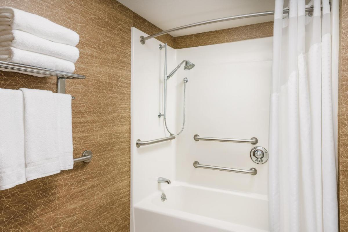 Garner Hotel Brockton - Boston by IHG - Housity
