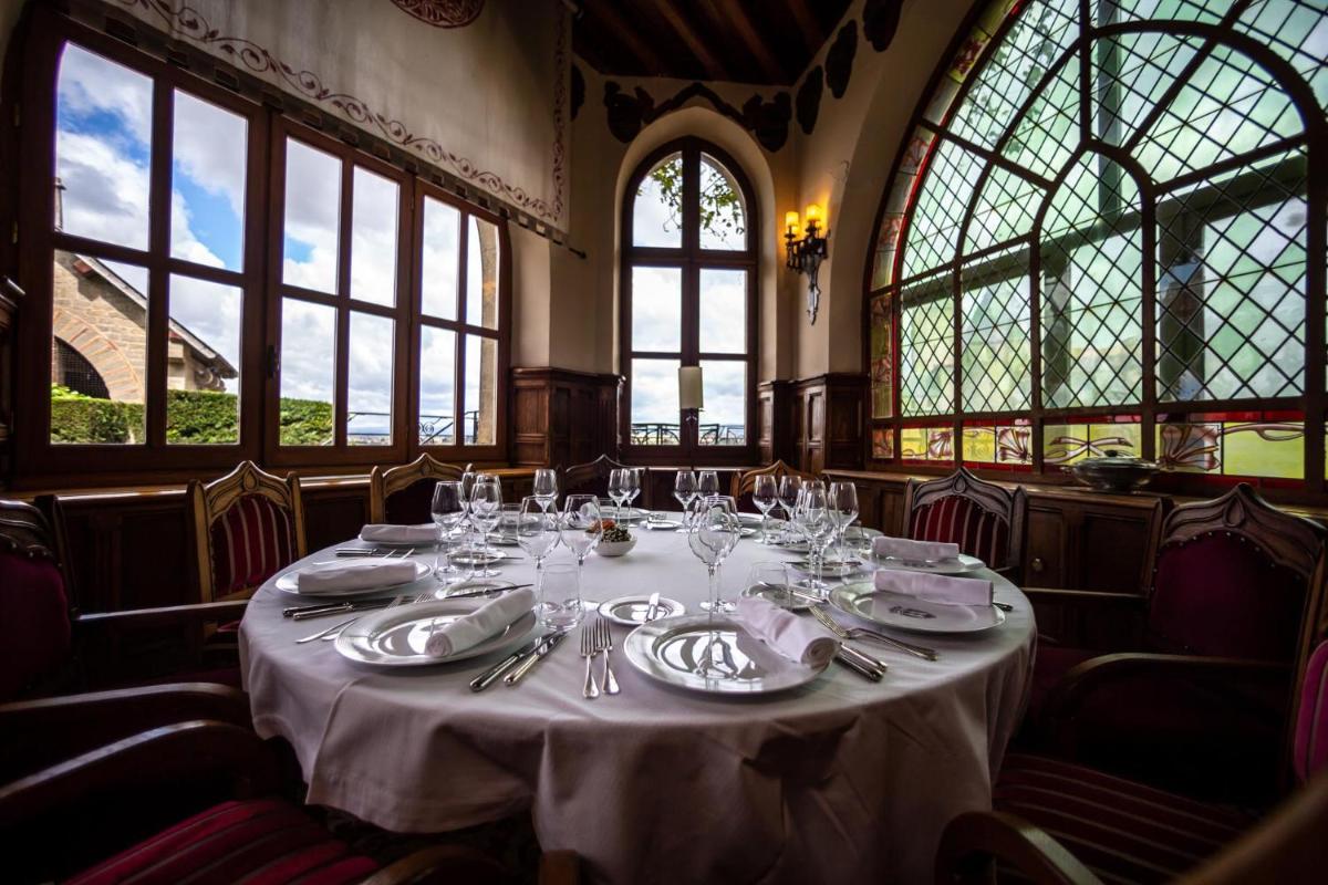 Restaurant ou autre lieu de restauration dans l'établissement Hotel de la Cité Carcassonne - MGallery Collection