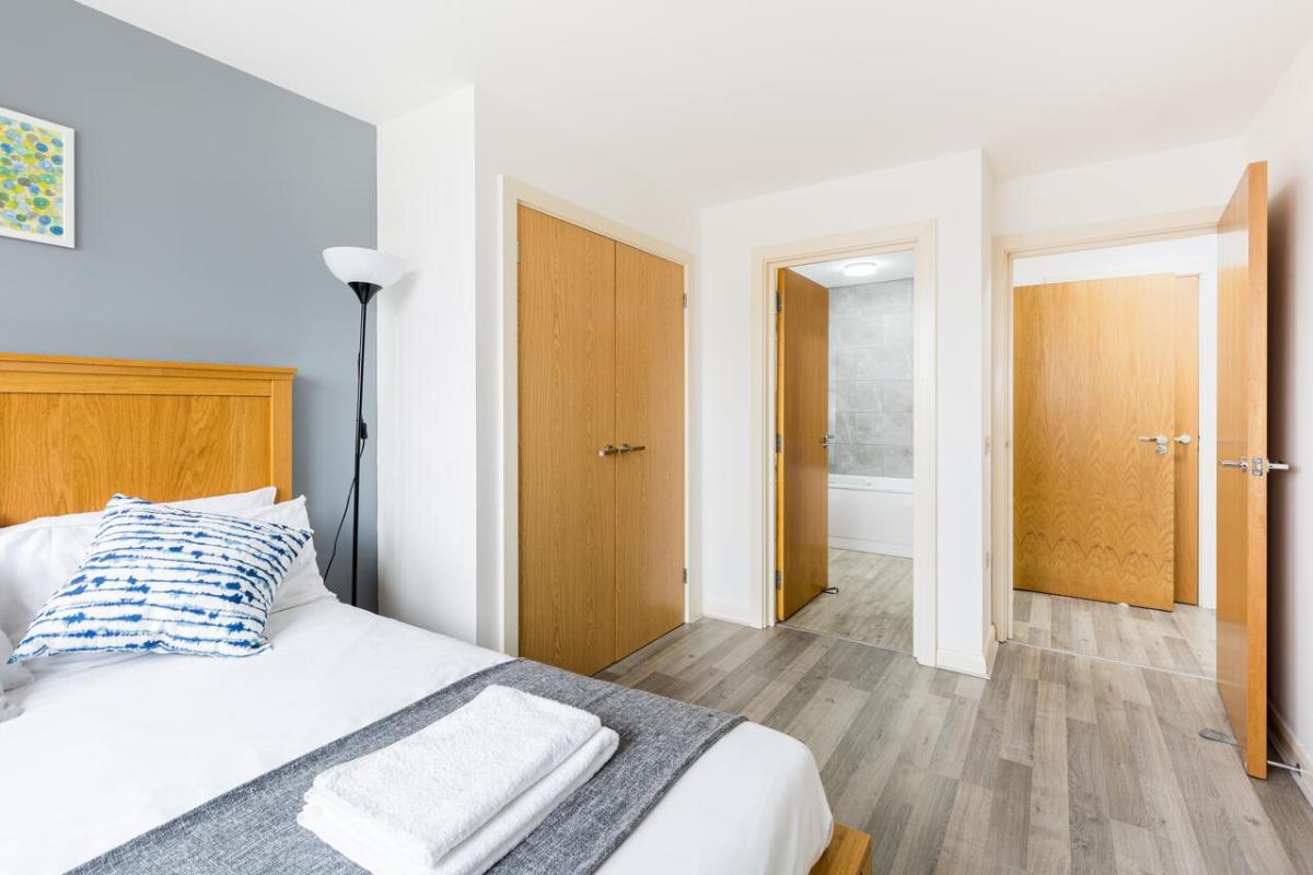 Birmingham Apartment by O2 Academy & New St Station - Housity