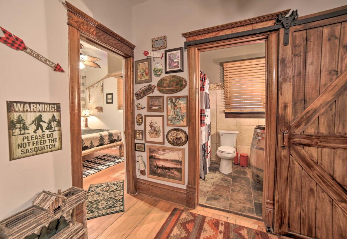 Walk to Waterfront Dtwn Sturgeon Bay Retreat! - Housity