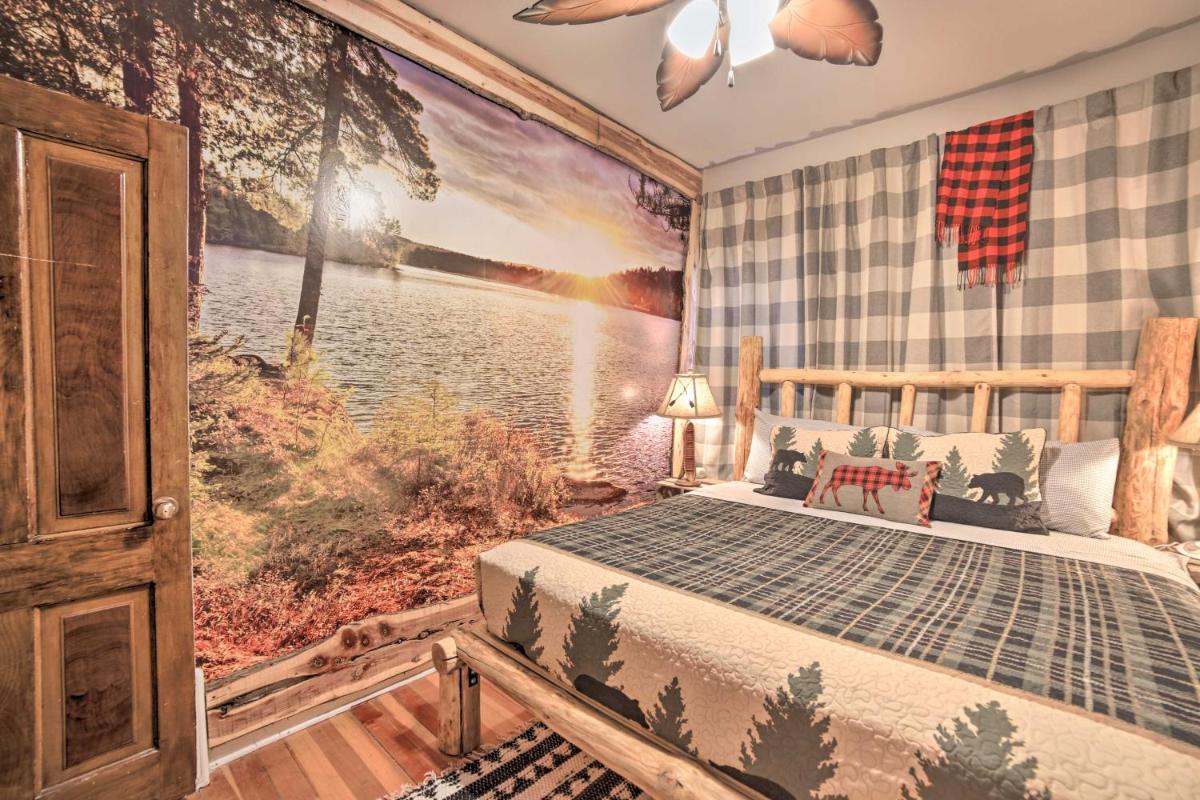 Walk to Waterfront Dtwn Sturgeon Bay Retreat! - Housity