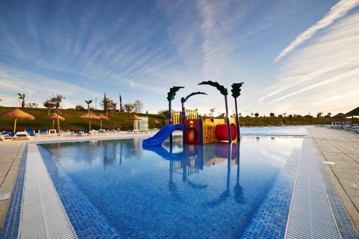 A piscina em ou perto de RR Alvor Baía Resort