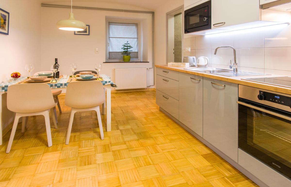 Araucaria - Housity