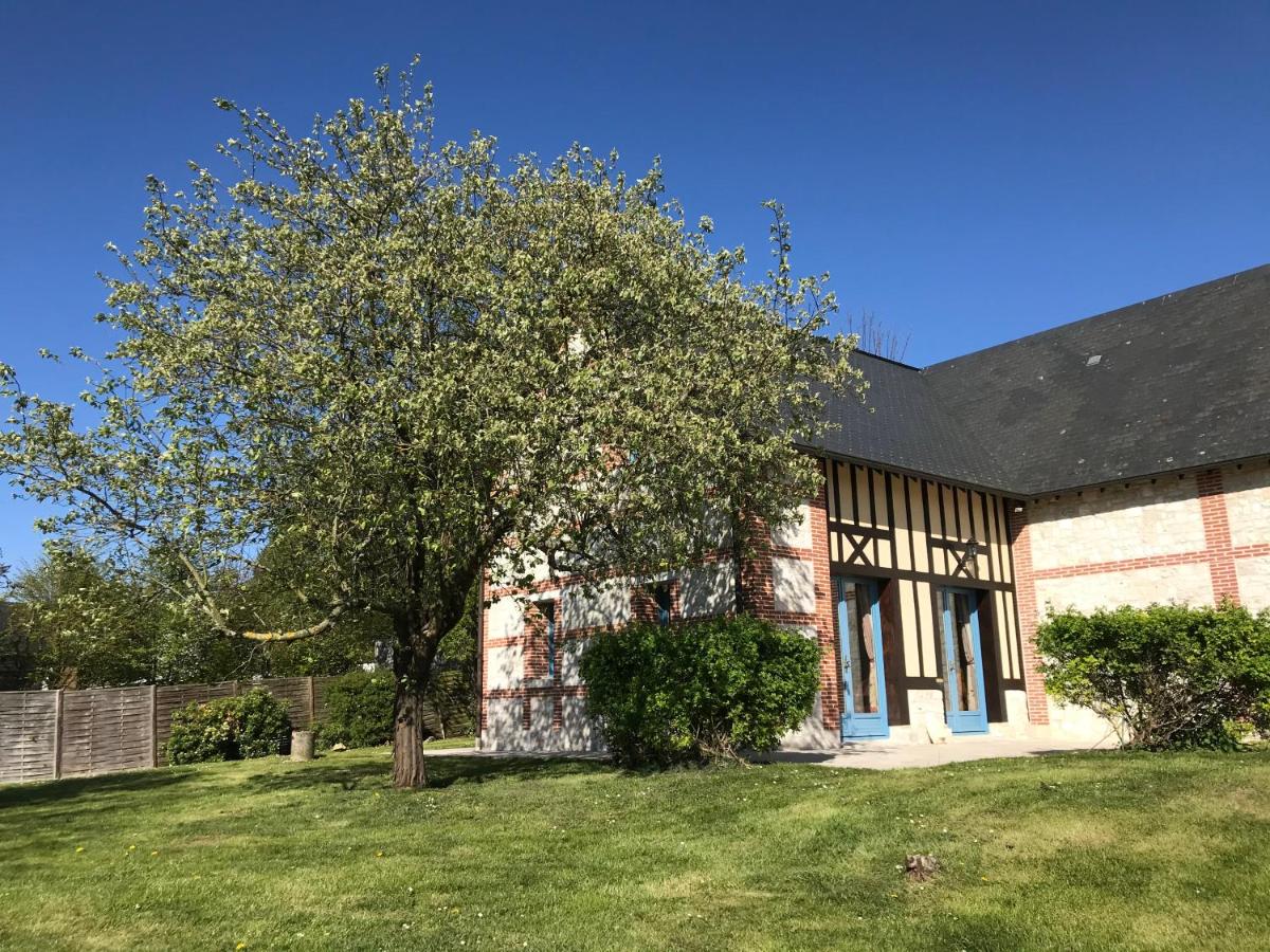 Jardin de l'établissement Demeures & Châteaux Hôtel Domaine le Clos des Fontaines