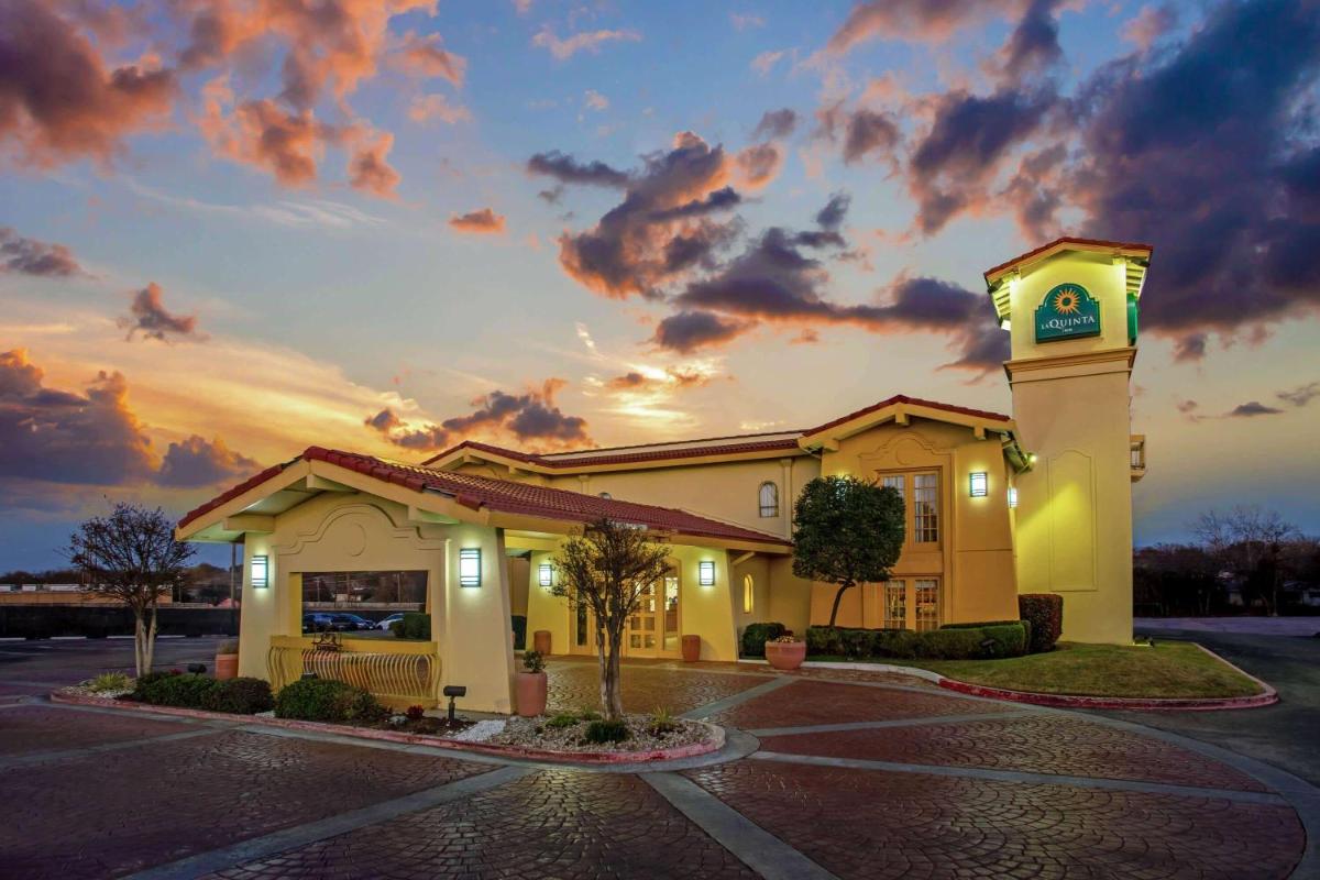 La Quinta Inn by Wyndham Killeen - Fort Hood - Housity