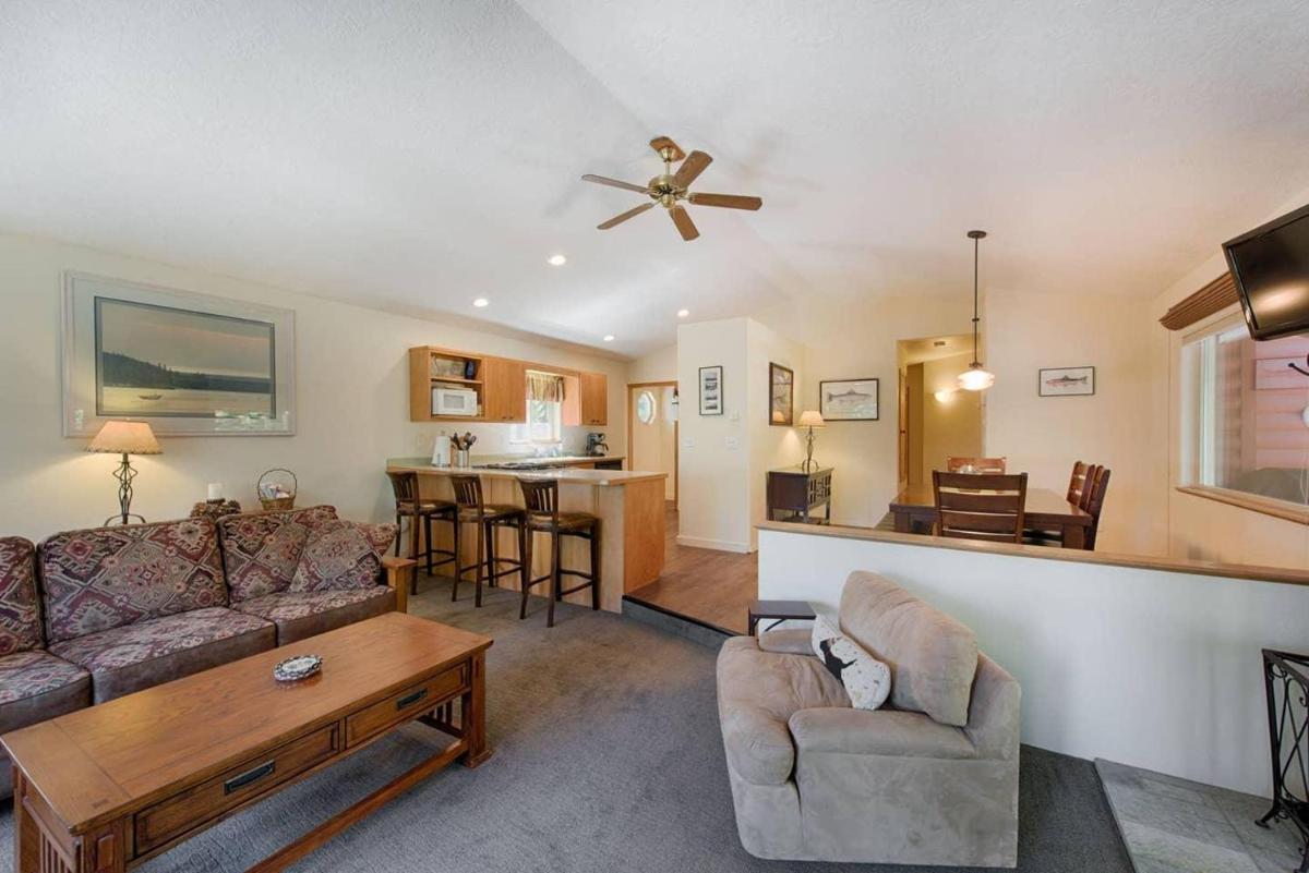 Syringa House by Casago McCall - Donerightmanagement - Housity