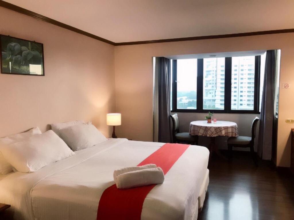 Suitetrails - Omni Tower Cozy Apartment Nana BTS