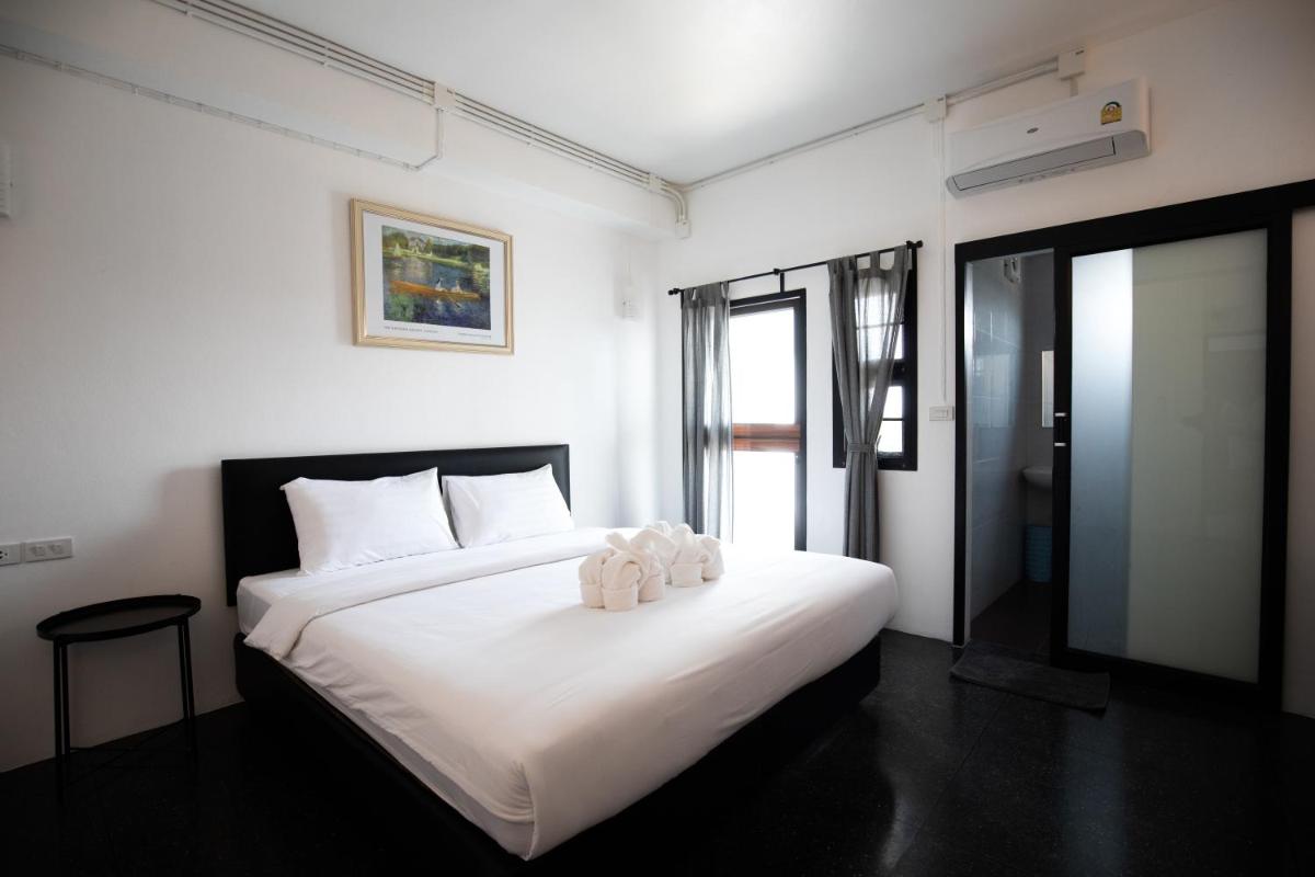 INN MY PLACE - Housity