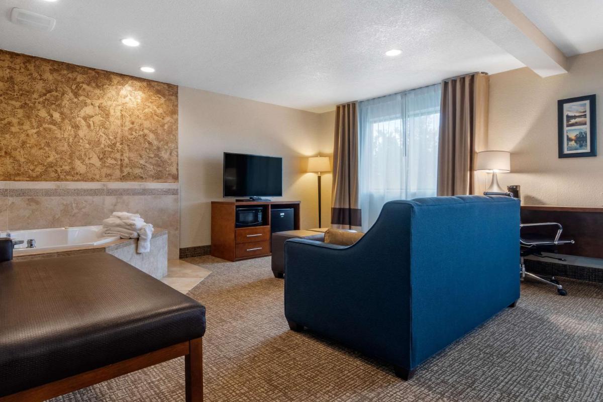 Comfort Inn & Suites South Hill I-85 - Housity