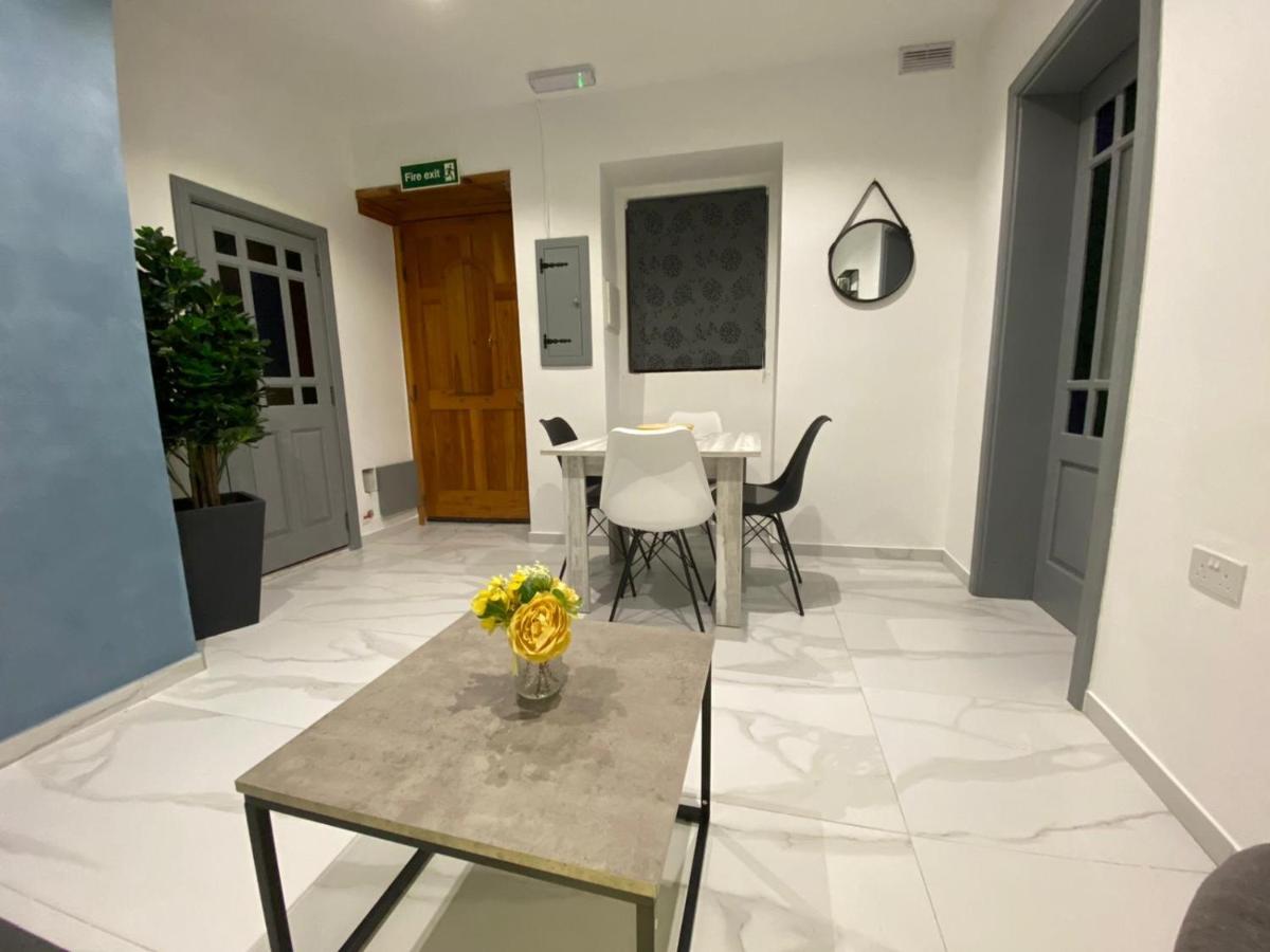 Cosy private townhouse in heart of Senglea - Housity