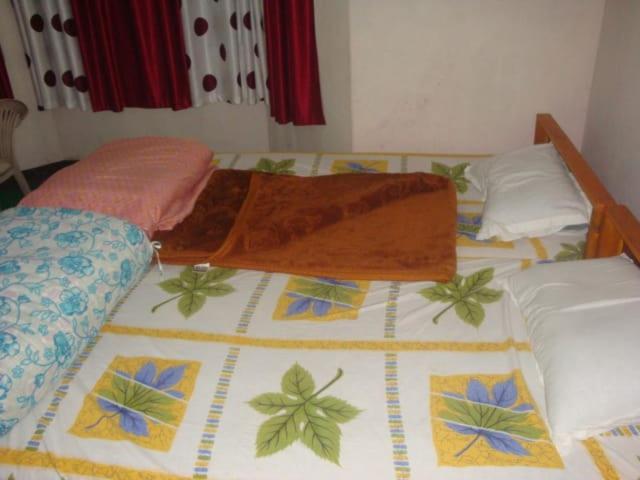 Vamose Dawa Lucky's - Housity