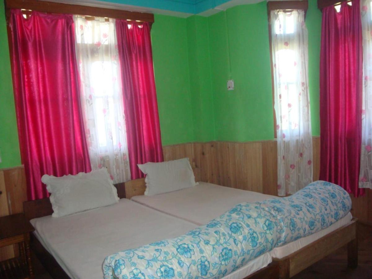 Vamose Dawa Lucky's - Housity