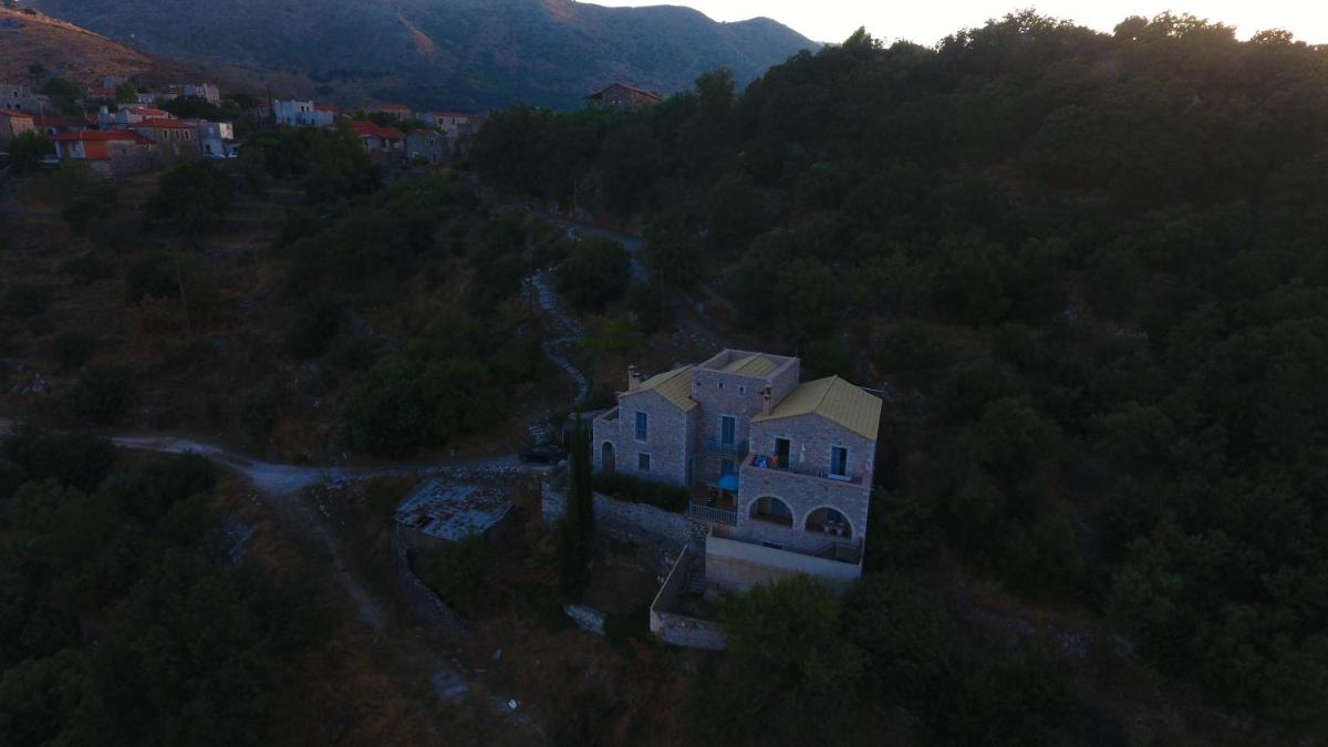 Philothea Guest House Mani Greece - Housity
