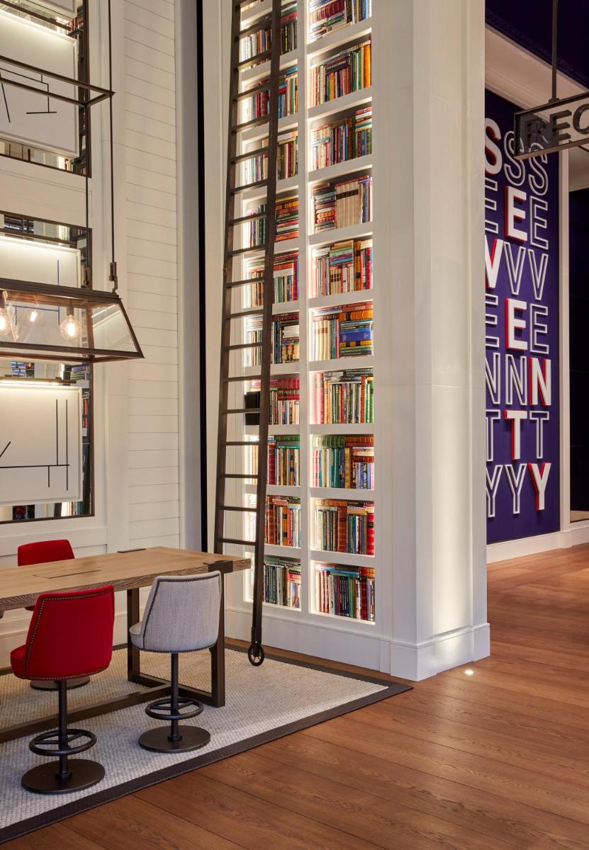 Biblioteca en el hotel