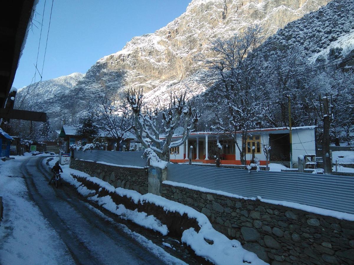 Benazir Hotel Kalash - Housity