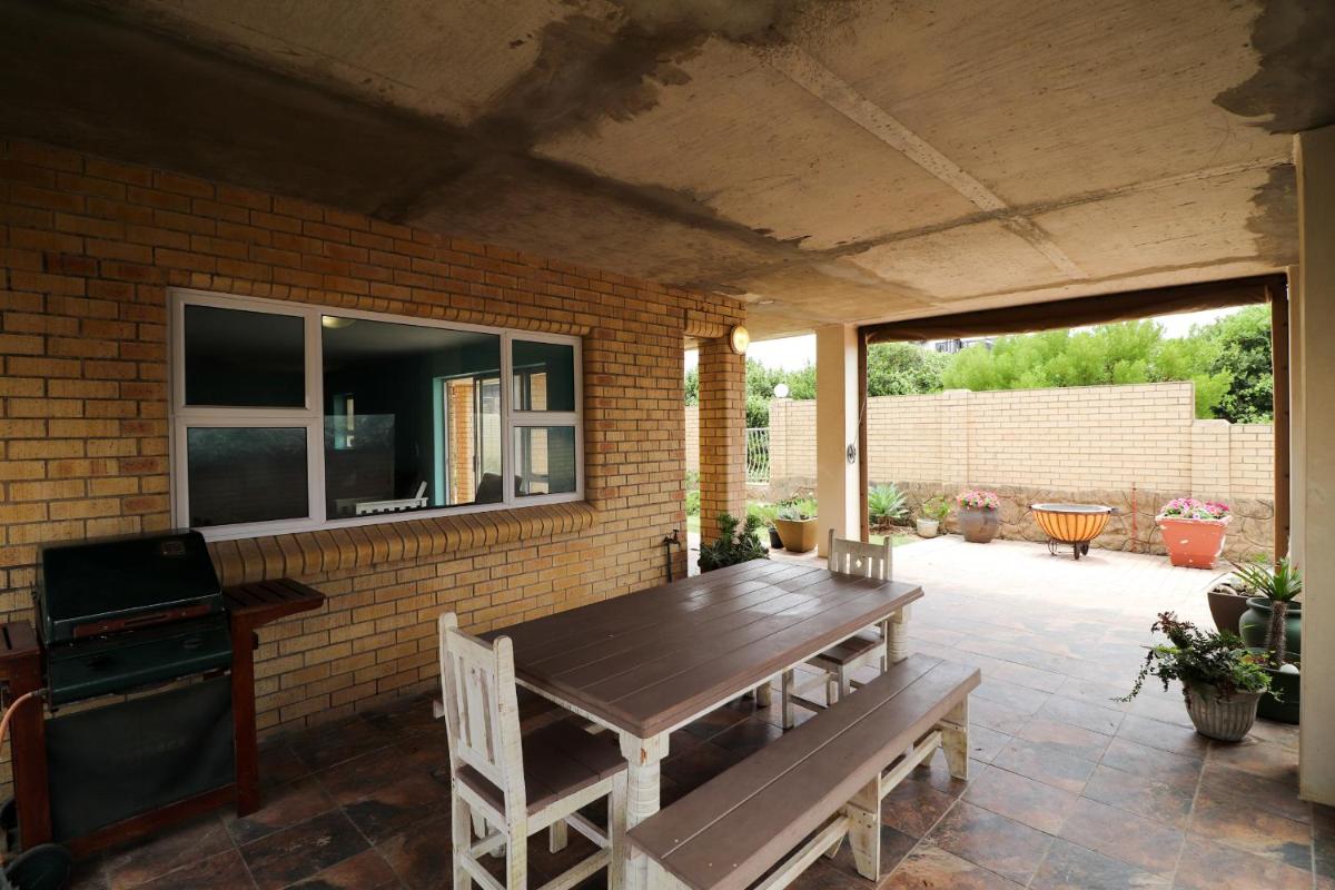 Seabreeze Accommodation - Housity