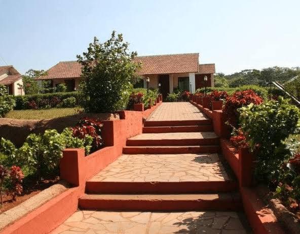 Vamoose Green Valley Amboli - Housity