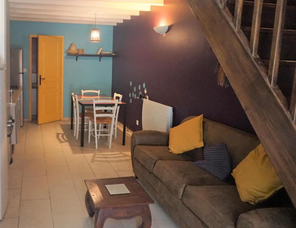 Les Gîtes du Monde , Appartements 2 chambres- 4 lits simples modulables en lits doubles - Housity