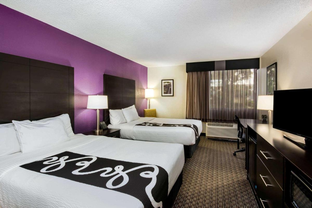La Quinta by Wyndham Fort Lauderdale Tamarac - Housity