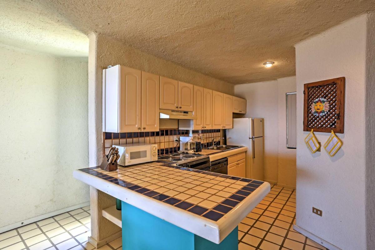 Resort-Style Beachfront Getaway with Pool and Balcony! - Housity