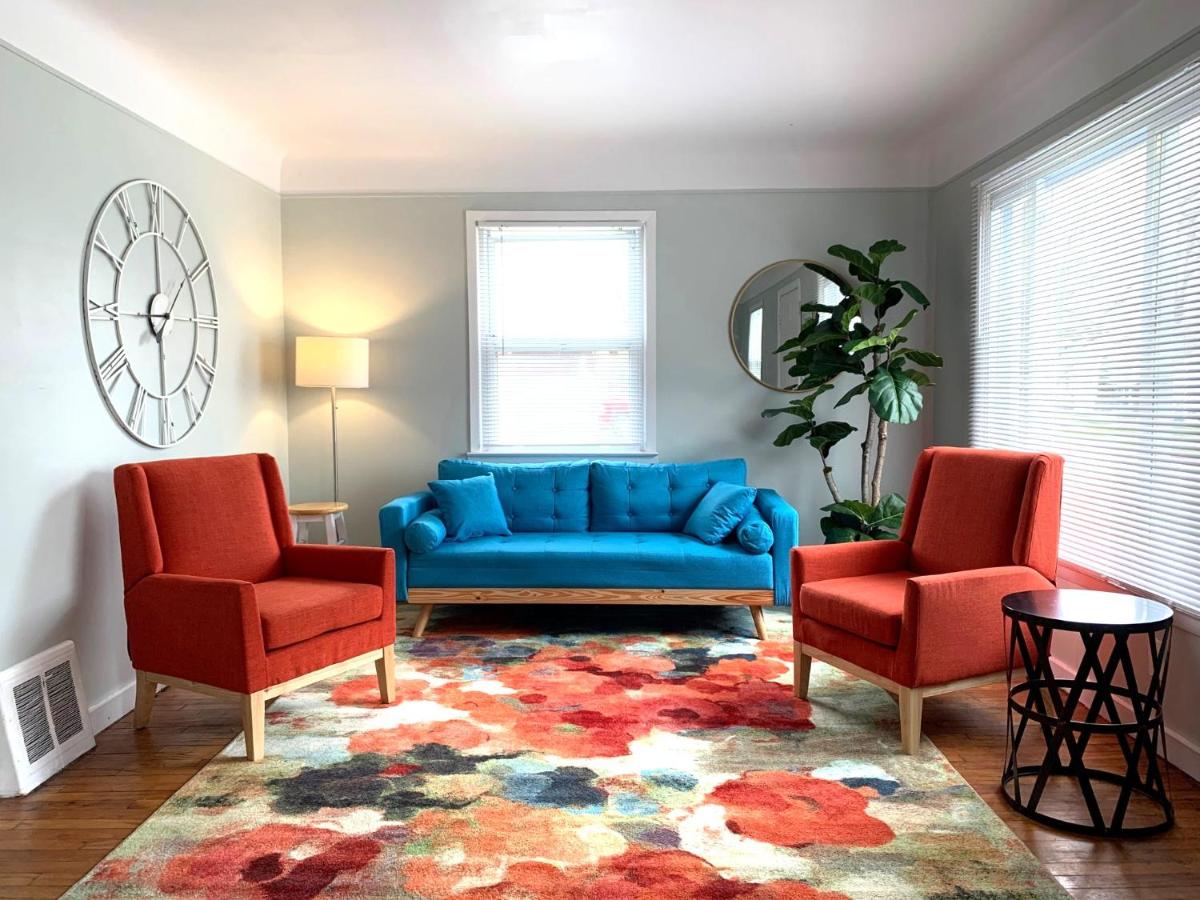 The Modern Stylish Gem Of Pontiac - 5 Min To GM - Housity