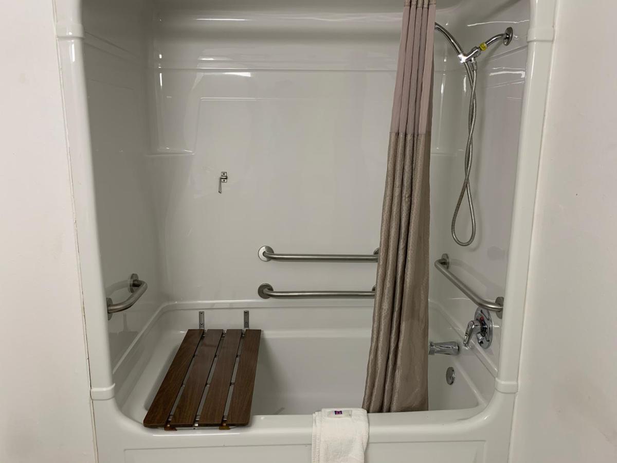 Motel 6-Terrell, TX - Housity