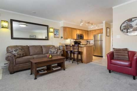 Wolf Creek Condo 306: Remodeled Vacation Condo - Powder Mountain Lodging - Housity