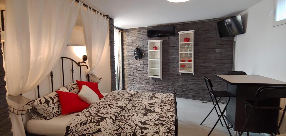 Suitetrails - Apart-Villa Roma