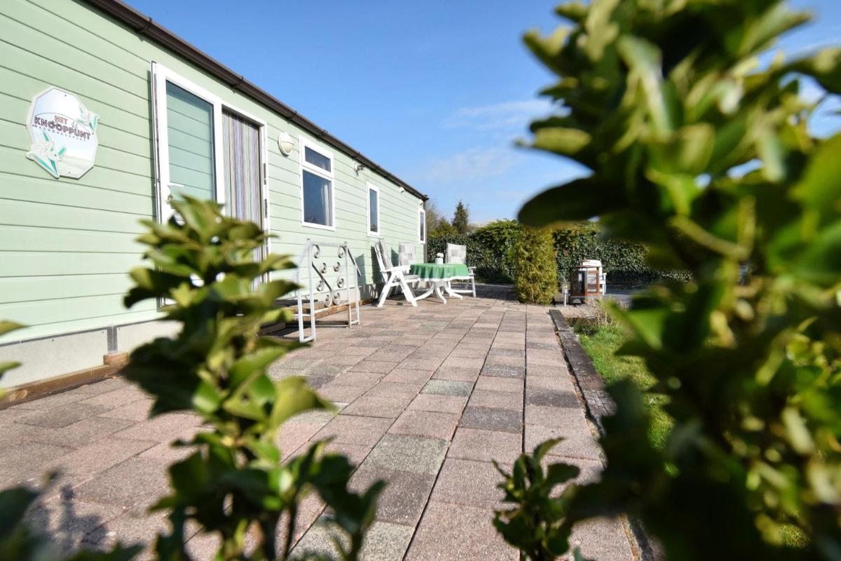 Locatie Het Knooppunt Engelse Chalet - Housity