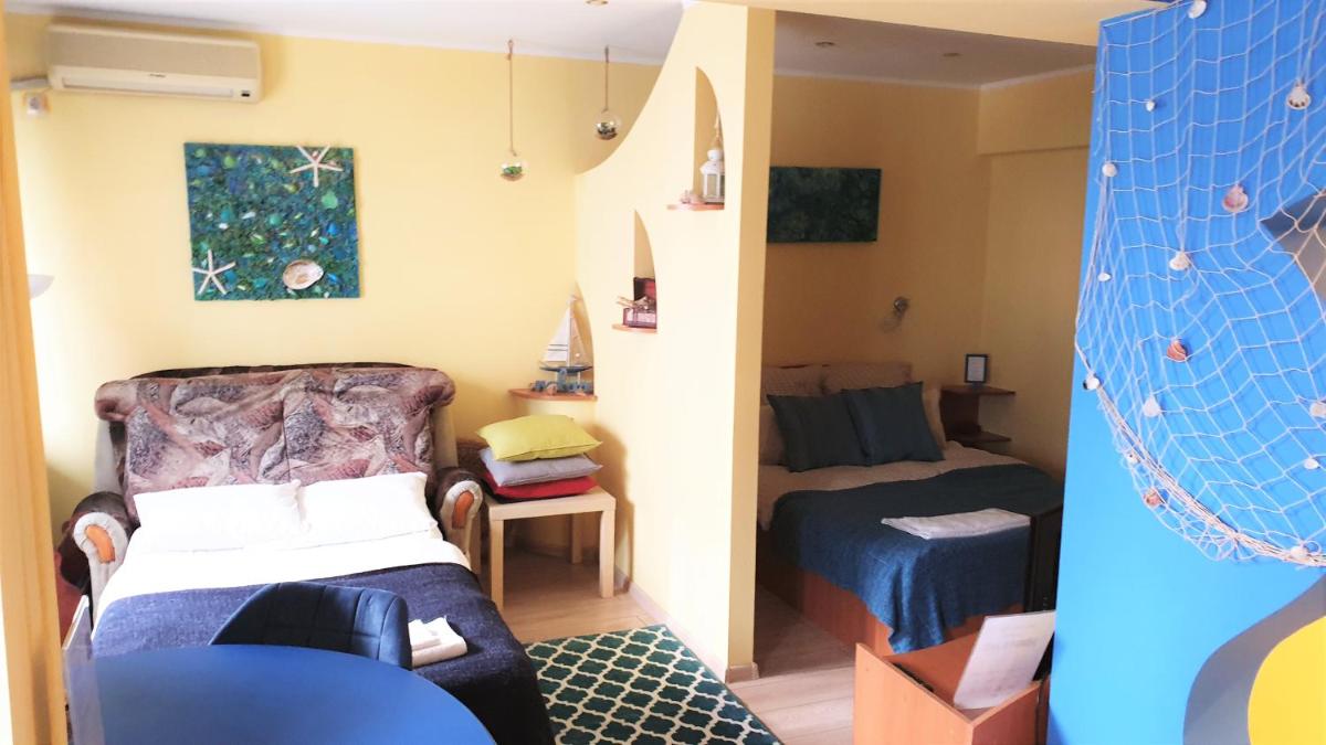 Sunny Old Town Apartments - Housity