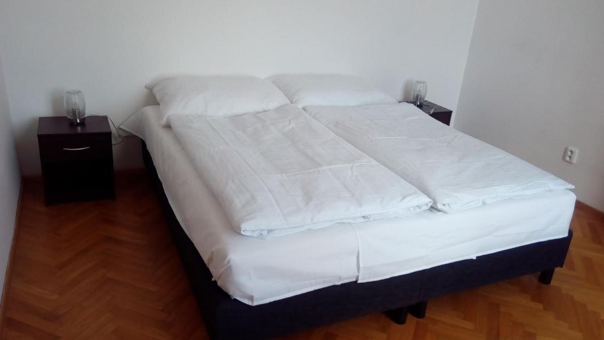 Apartman Krátká - Housity