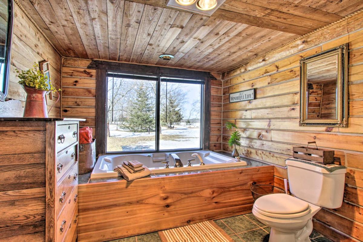 Cabin on Private Island Less Than 6 Mi to Sand Valley Golf - Housity