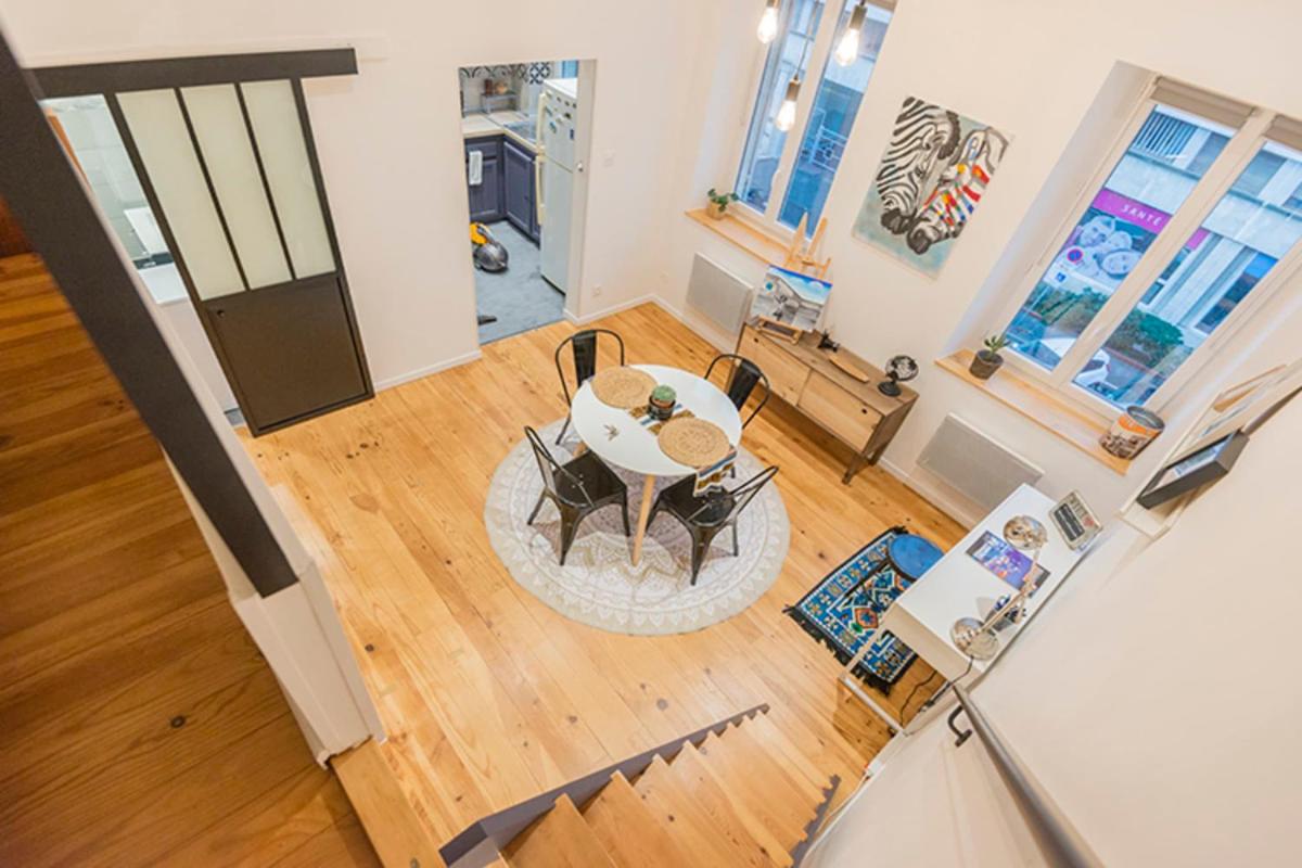 Design And Air Conditioned Apartment - Housity