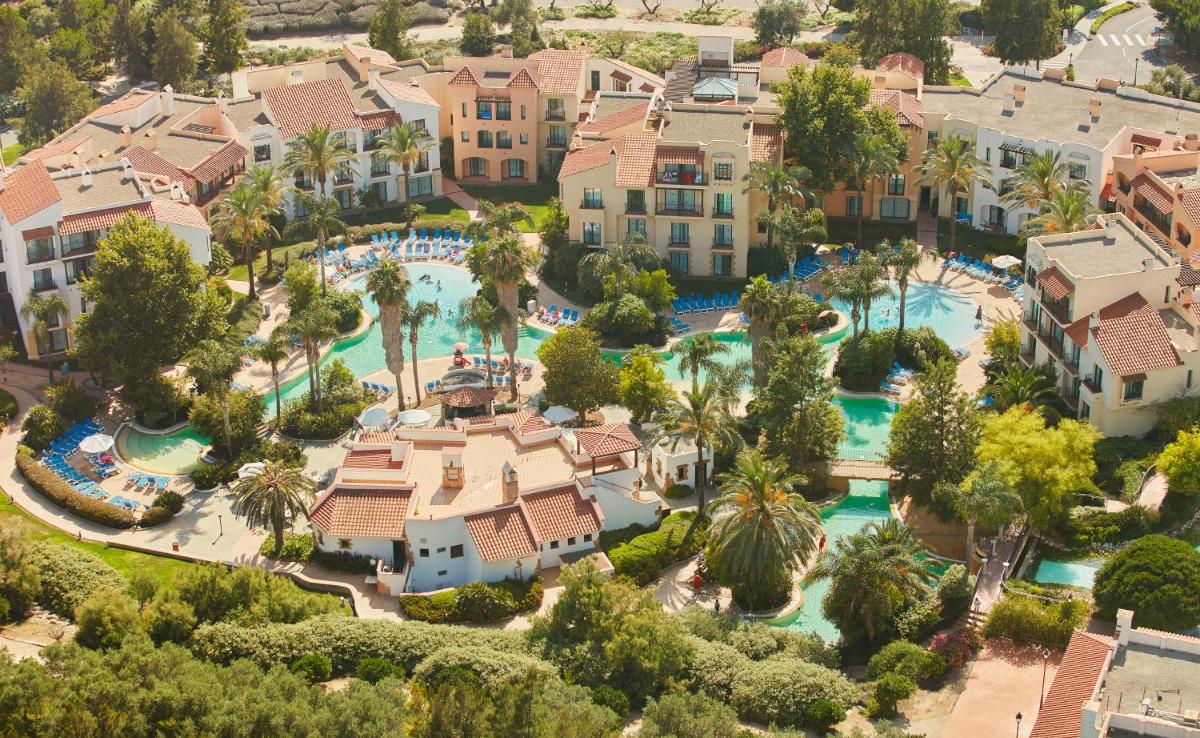 Piscina en o cerca de PortAventura Hotel Roulette - Includes unlimited access to PortAventura Park & 1 access to Ferrari Land