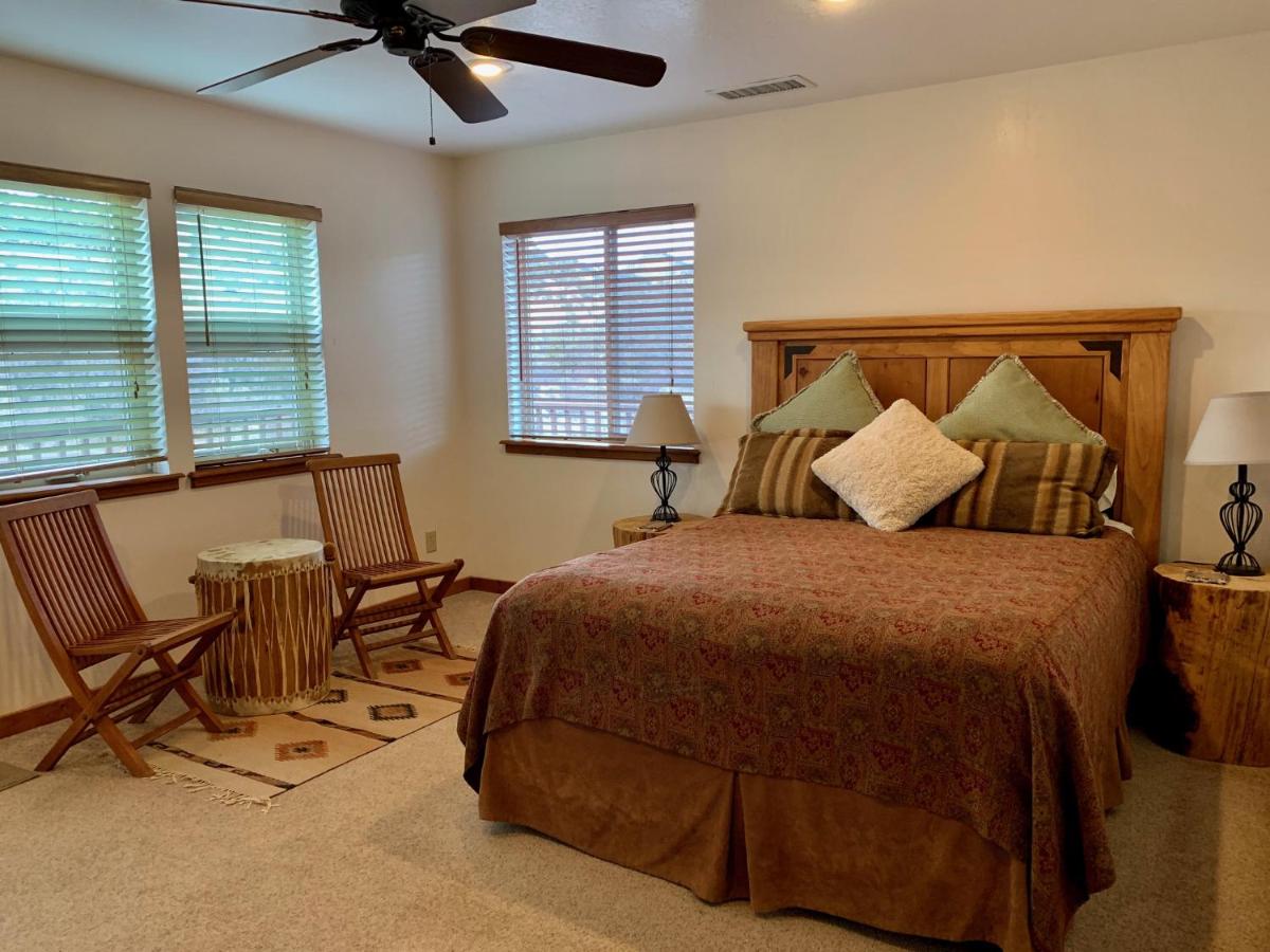 Slot Canyons Inn Bed & Breakfast - Housity