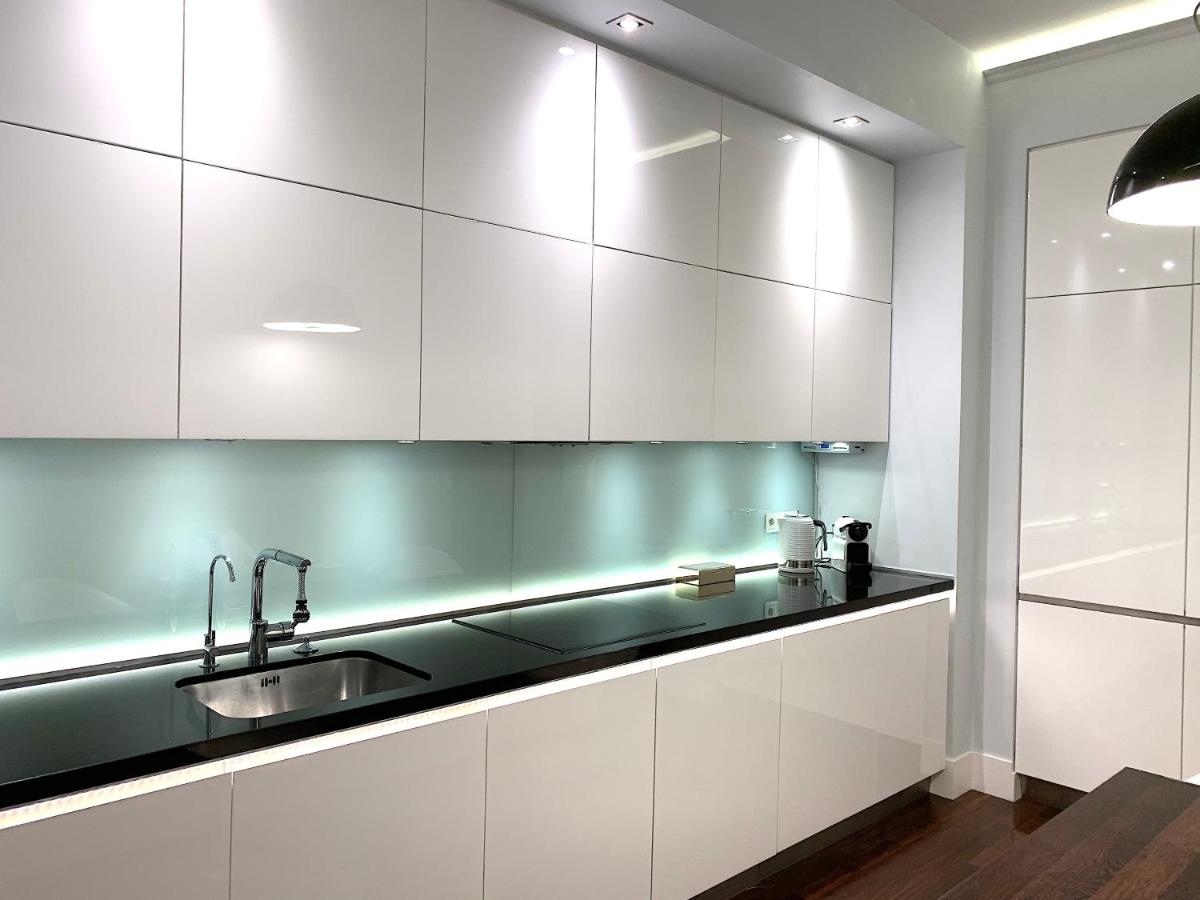 Suitetrails - MONDRIAN Luxury Suites & Apartments Old Town